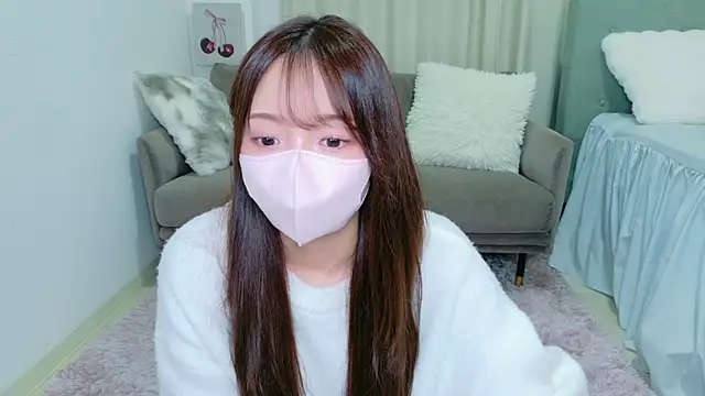 Seira  nn online show from November 30, 1:45 pm