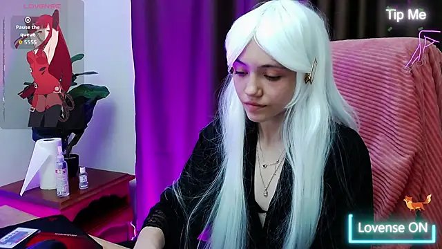 Snapshot of MissKotomiss chatting on September 29, 6:24 pm MissKotomiss online show from September 29, 6:24 pm