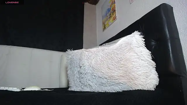 Samuel Zeuv  online show from April 13, 4:05 am