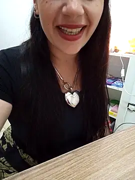 Snapshot of Amarteverdaderamente chatting on December 16, 1:10 am Amarteverdaderamente online show from December 16, 1:10 am