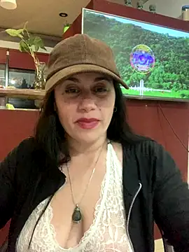 Snapshot of Amarteverdaderamente chatting on October 12, 2:57 am Amarteverdaderamente online show from October 12, 2:57 am