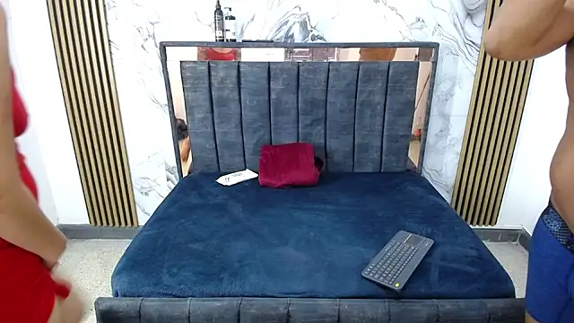 genesis and alex online show from February 11, 9:58 pm