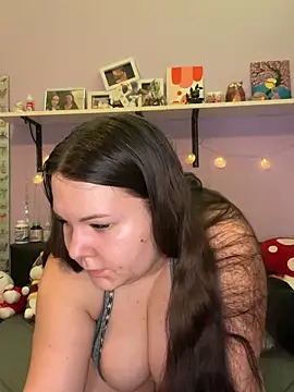 Snapshot of Flora66666 chatting on February 21, 12:12 am Flora66666 online show from February 21, 12:12 am