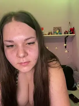 Snapshot of Flora66666 chatting on February 15, 2:23 am Flora66666 online show from February 15, 2:23 am