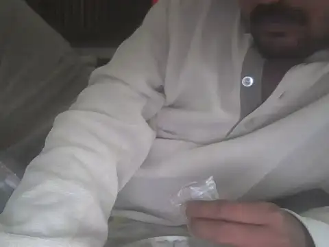 Hhhggghrrr3219 online show from November 14, 5:22 am