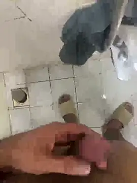 Snapshot of alwynu chatting on February 27, 9:36 pm alwynu online show from February 27, 9:36 pm