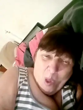 Snapshot of Apeesynka55211 chatting on November 23, 5:23 pm Apeesynka55211 online show from November 23, 5:23 pm