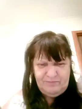 Snapshot of Apeesynka55211 chatting on November 6, 9:30 pm Apeesynka55211 online show from November 6, 9:30 pm