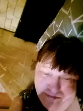 Snapshot of Apeesynka55211 chatting on October 25, 5:28 am Apeesynka55211 online show from October 25, 5:28 am