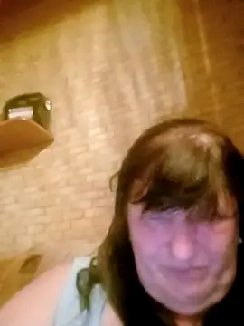 Apeesynka55211 online show from June 2, 6:19 pm