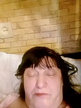 Apeesynka55211 online show from January 5, 8:34 pm