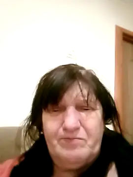 Snapshot of Apeesynka55211 chatting on February 5, 6:48 pm Apeesynka55211 online show from February 5, 6:48 pm