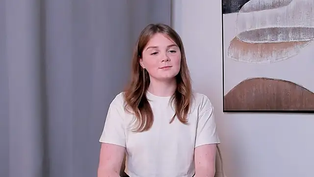 Snapshot of AddieRozo chatting on September 29, 8:54 am AddieRozo online show from September 29, 8:54 am