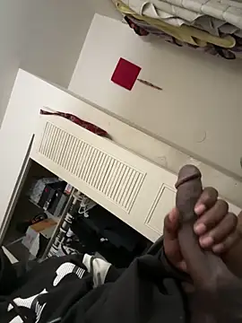 Snapshot of OnXUrGirlsFavPipe chatting on October 7, 1:39 am OnXUrGirlsFavPipe online show from October 7, 1:39 am