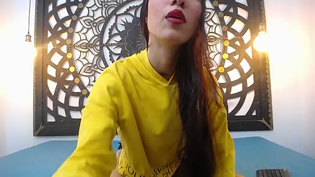 mara hil online show from November 13, 3:32 am