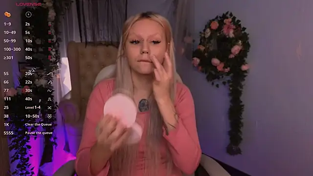 kitten murray  online show from November 29, 5:40 am