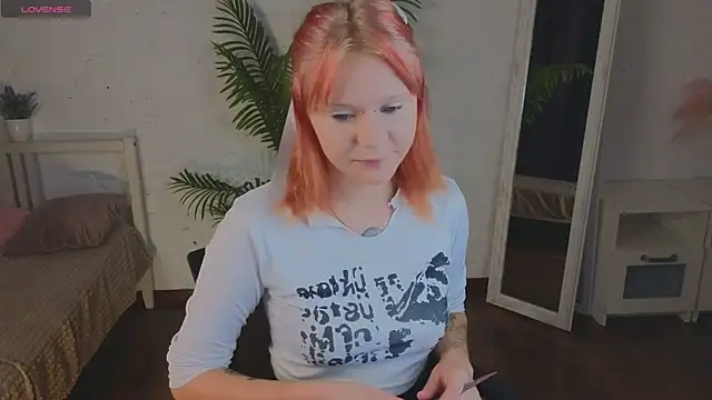 kitten murray  online show from October 15, 5:50 am