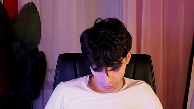 JaremyHarris online show from November 18, 4:16 am