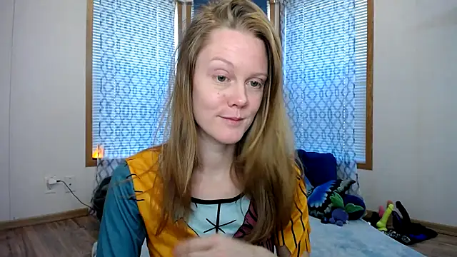 Snapshot of naughtyfox89 chatting on October 7, 6:31 pm naughtyfox89 online show from October 7, 6:31 pm