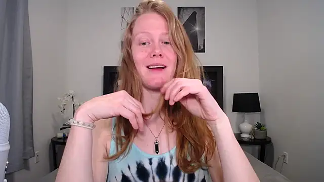 naughtyfox89 online show from February 12, 2:33 am