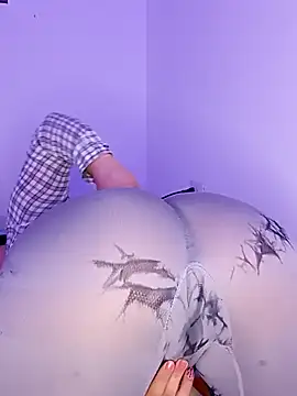 Honey Alix online show from October 7, 6:14 am