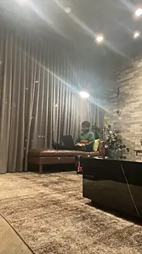 tia   fox online show from November 17, 11:42 pm