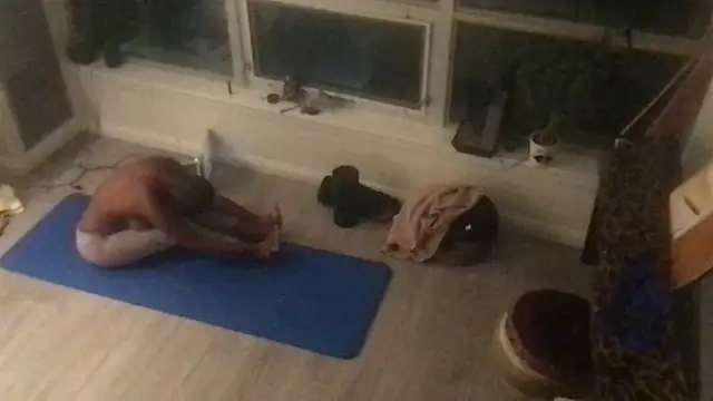 tia   fox online show from October 29, 4:22 am