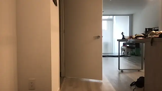 tia   fox online show from November 21, 4:06 pm