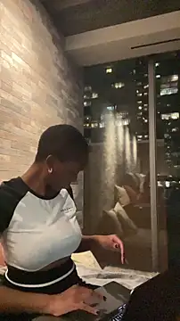 tia   fox online show from November 12, 10:57 pm