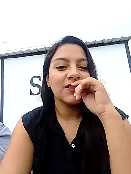 Snapshot of Sexy_Nayra_outdoors chatting on October 1, 9:40 pm Sexy Nayra outdoors online show from October 1, 9:40 pm