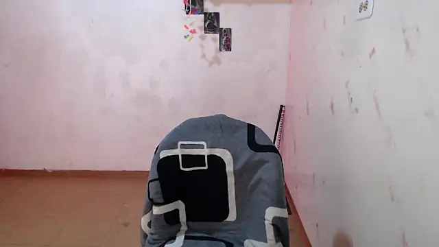 Snapshot of SexyDolly777 chatting on January 13, 6:45 pm SexyDolly777 online show from January 13, 6:45 pm