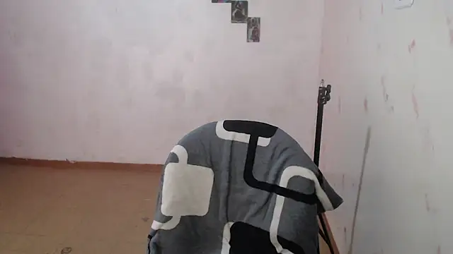 SexyDolly777 online show from November 3, 6:33 pm