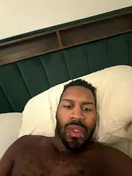 Snapshot of asianblacklove chatting on December 15, 4:29 am asianblacklove online show from December 15, 4:29 am