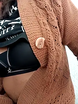 Snapshot of Pihu-56 chatting on January 15, 4:27 am Pihu-56 online show from January 15, 4:27 am