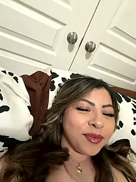 Snapshot of bunnygorl12 chatting on May 28, 4:09 am bunnygorl12 online show from May 28, 4:09 am