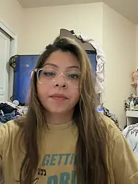 Snapshot of bunnygorl12 chatting on May 27, 4:53 am bunnygorl12 online show from May 27, 4:53 am