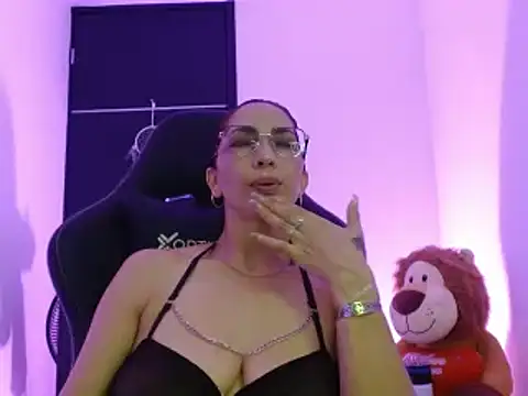 Angel blackhot online show from March 3, 2:29 am