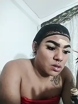 RobertaxGutierrez online show from October 12, 12:45 am