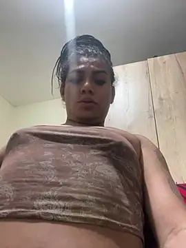 RobertaxGutierrez online show from March 24, 4:45 am