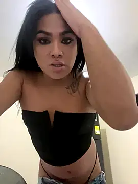 RobertaxGutierrez online show from October 9, 12:11 am