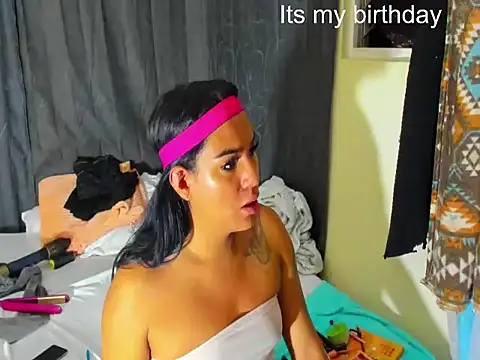 RobertaxGutierrez online show from December 21, 12:24 am