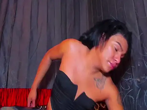 RobertaxGutierrez online show from December 14, 10:48 pm