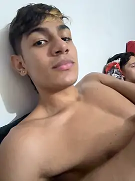 Snapshot of cherub_ chatting on October 7, 4:57 am cherub online show from October 7, 4:57 am