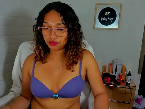 Snapshot of Keilasex_01 chatting on October 1, 4:17 am Keilasex 01 online show from October 1, 4:17 am