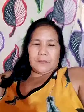 Snapshot of milagrose_rose chatting on October 10, 6:14 am milagrose rose online show from October 10, 6:14 am