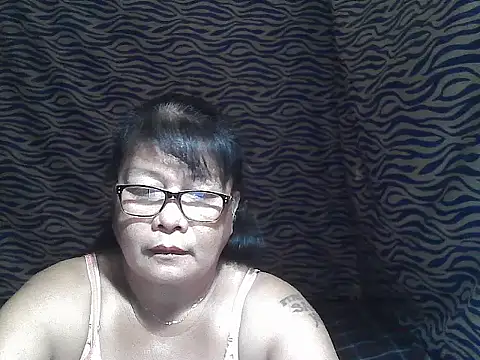 Snapshot of joy_cute chatting on December 1, 11:27 pm joy cute online show from December 1, 11:27 pm