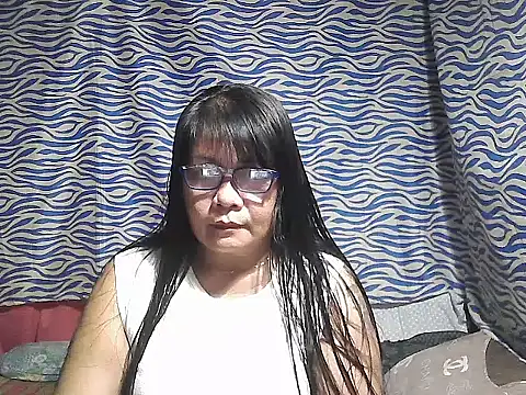 Snapshot of joy_cute chatting on October 24, 11:15 pm joy cute online show from October 24, 11:15 pm