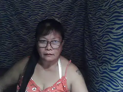 Snapshot of joy_cute chatting on November 26, 11:05 pm joy cute online show from November 26, 11:05 pm