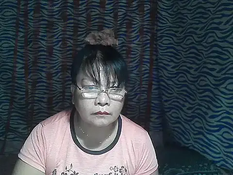 joy cute online show from February 25, 11:15 pm