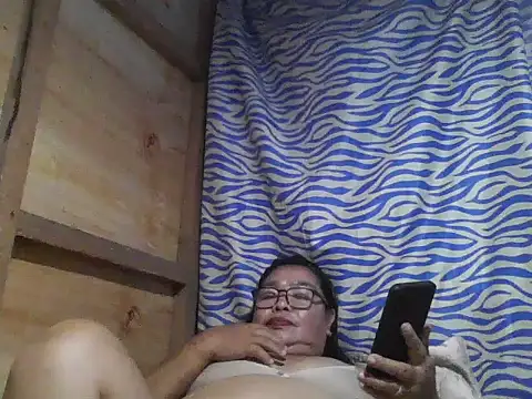 cris tita online show from July 4, 3:16 pm